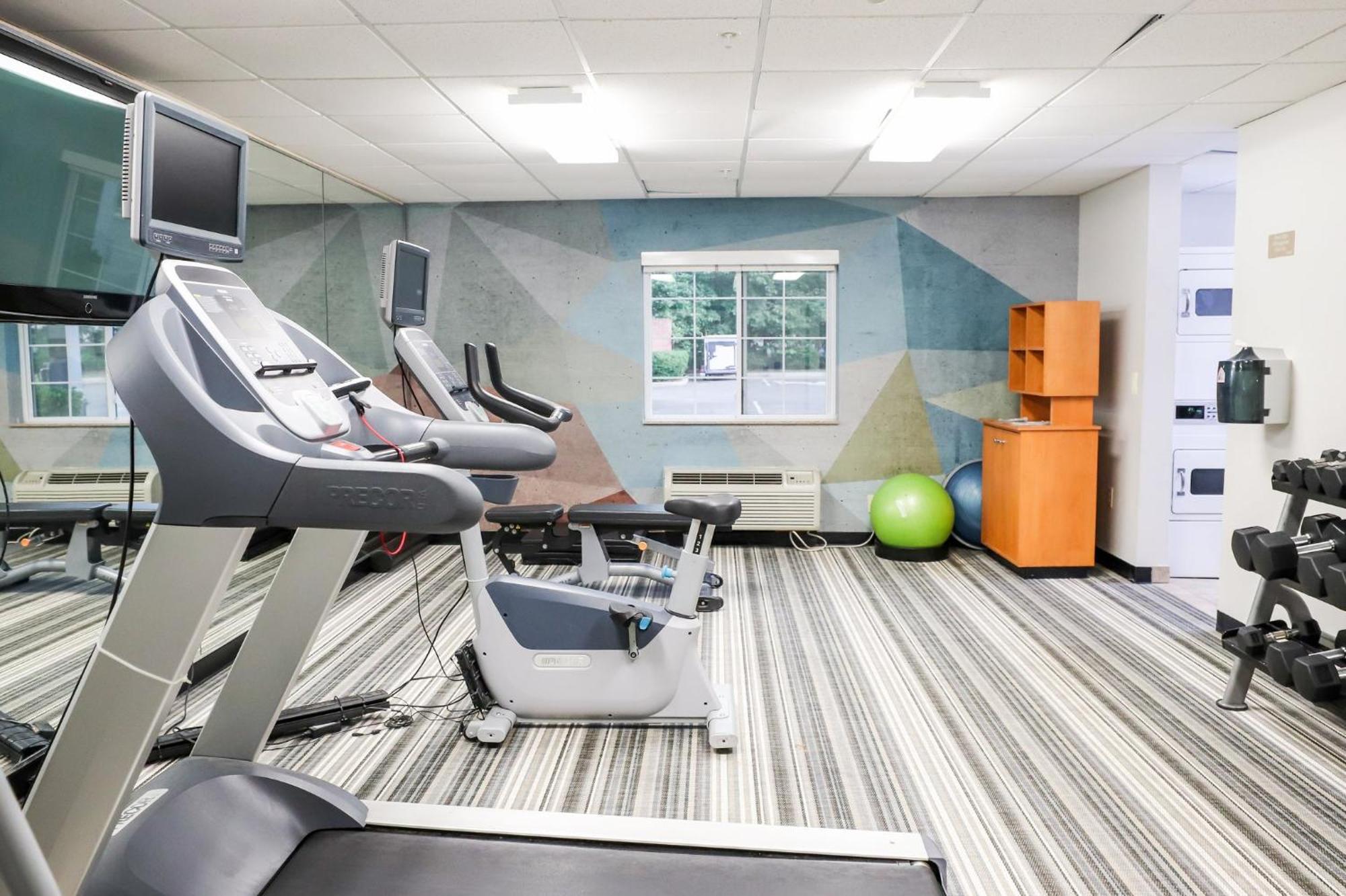 Candlewood Suites Richmond Airport By Ihg Sandston Eksteriør billede