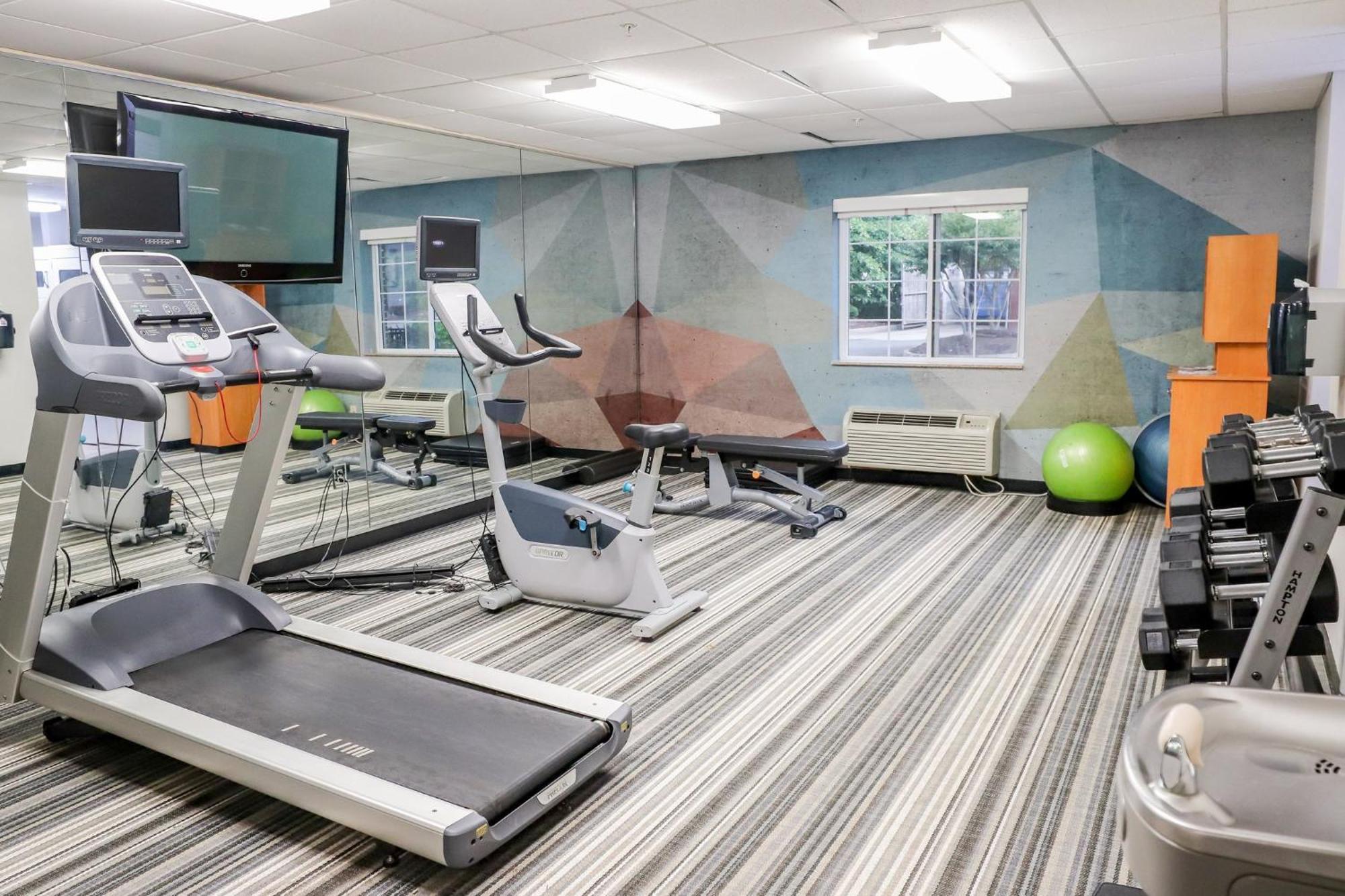 Candlewood Suites Richmond Airport By Ihg Sandston Eksteriør billede